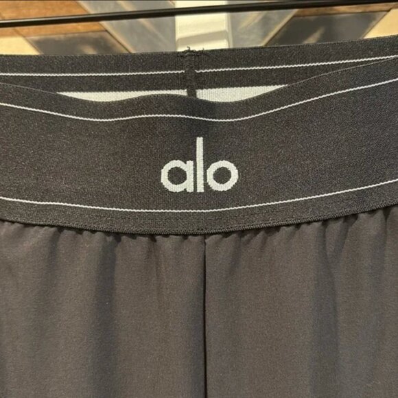 ALO Yoga Black Wide-Leg Pants - Picture 5 of 7